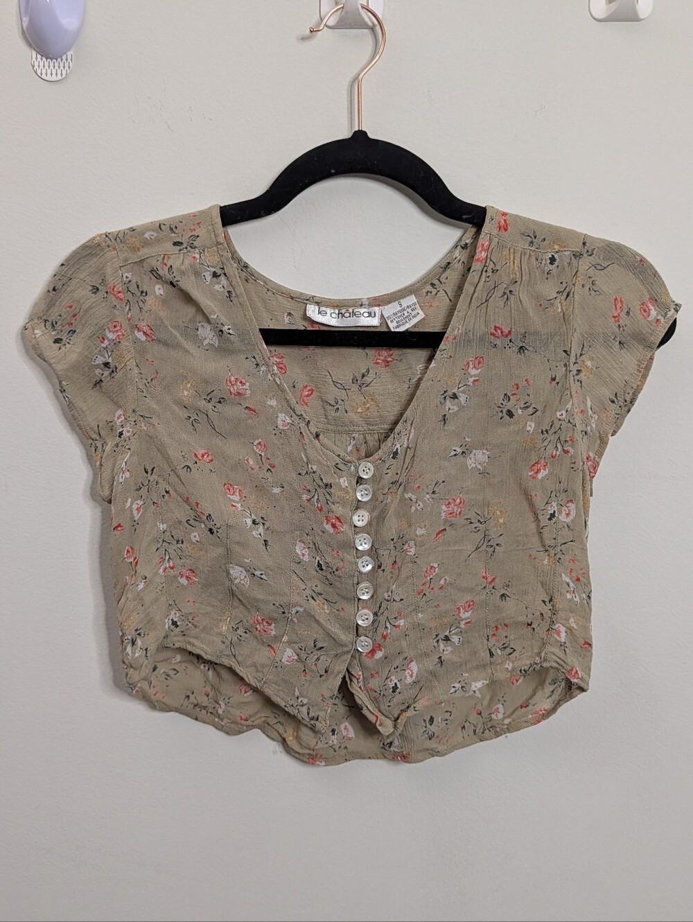 Le Chateau Crop Top Size S